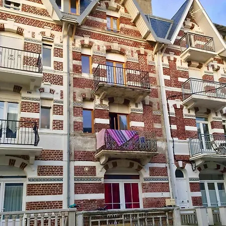 A 30 M De La - Balcon - Lumineux - Wifi - Le Ceres 2 *