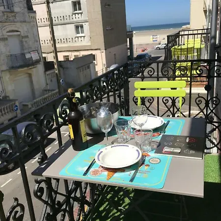 A 30 M De La - Balcon - Lumineux - Wifi - Le Ceres 2 *