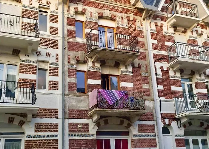A 30 M De La - Balcon - Lumineux - Wifi - Le Ceres 2 *