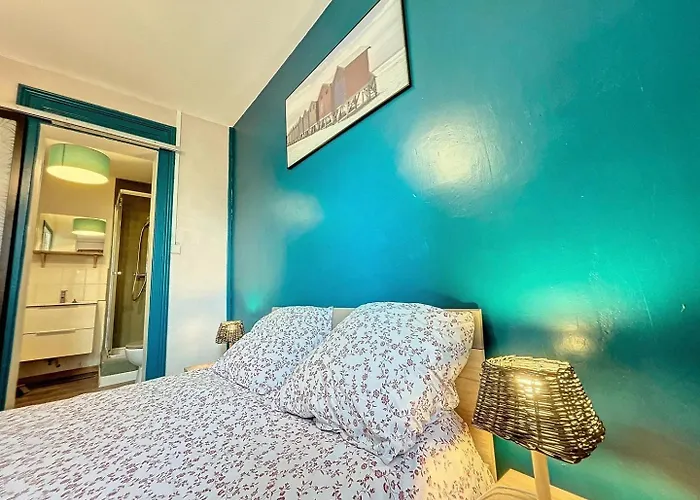 A 30 M De La - Balcon - Lumineux - Wifi - Le Ceres 2 *
